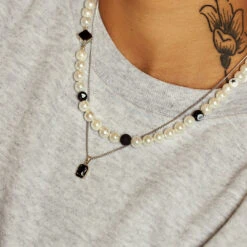 Silver Black Blush Necklace 16 Silver Black Blush Necklace -Serge DeNimes Jewelry Shop Silver Pearl Black Bead Necklace Model Female f7c50c95 0de8 4d00 a339 4da6fd9f6ebe