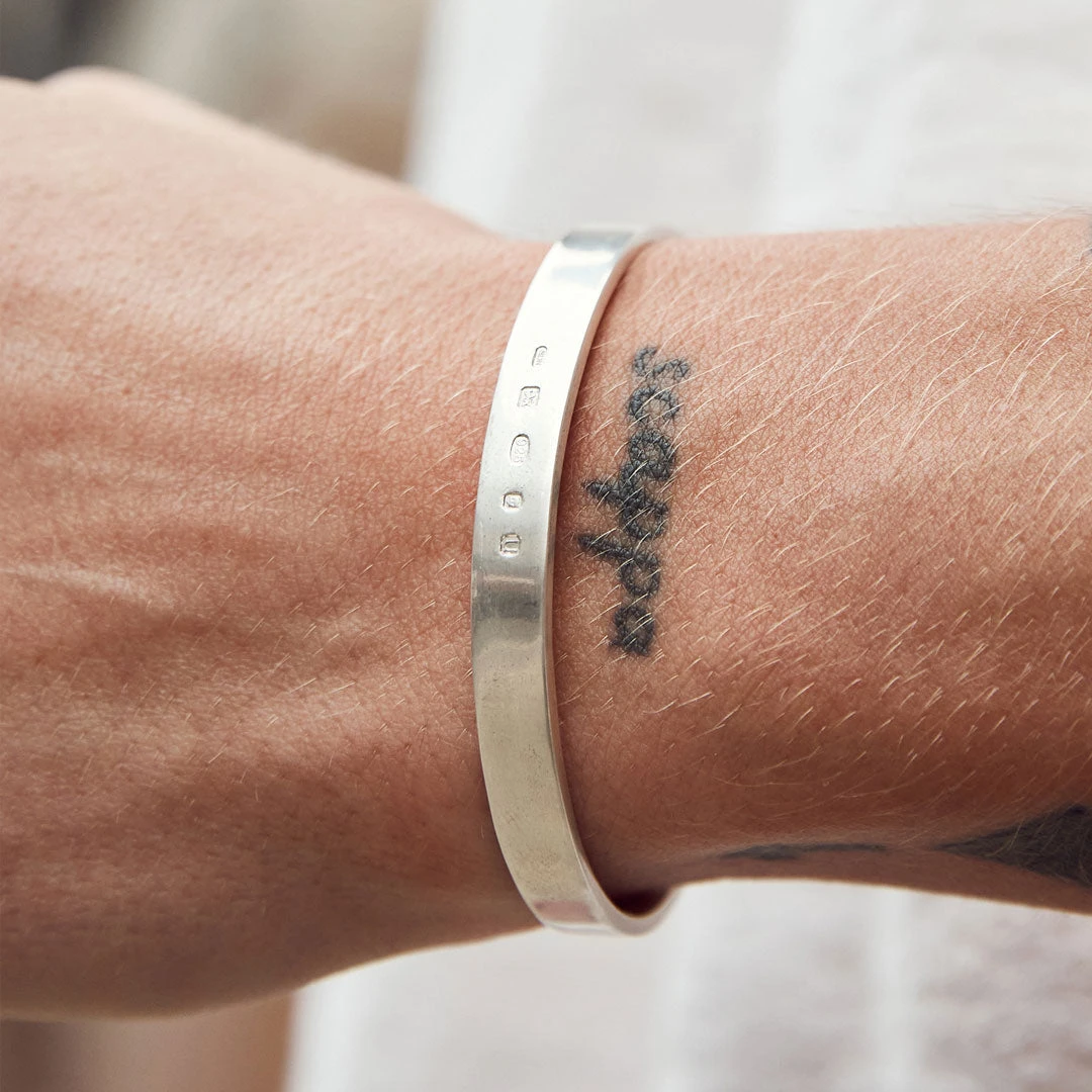 Silver Traditional Hallmark Cuff 10 Silver Traditional Hallmark Cuff - Image 8